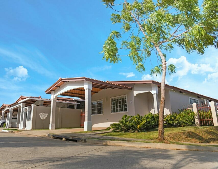 Casas en Brisas del Golf Arraiján.