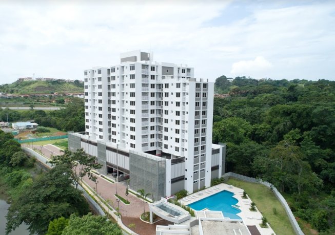 Edificio de apartamentos en Paseo del Norte.