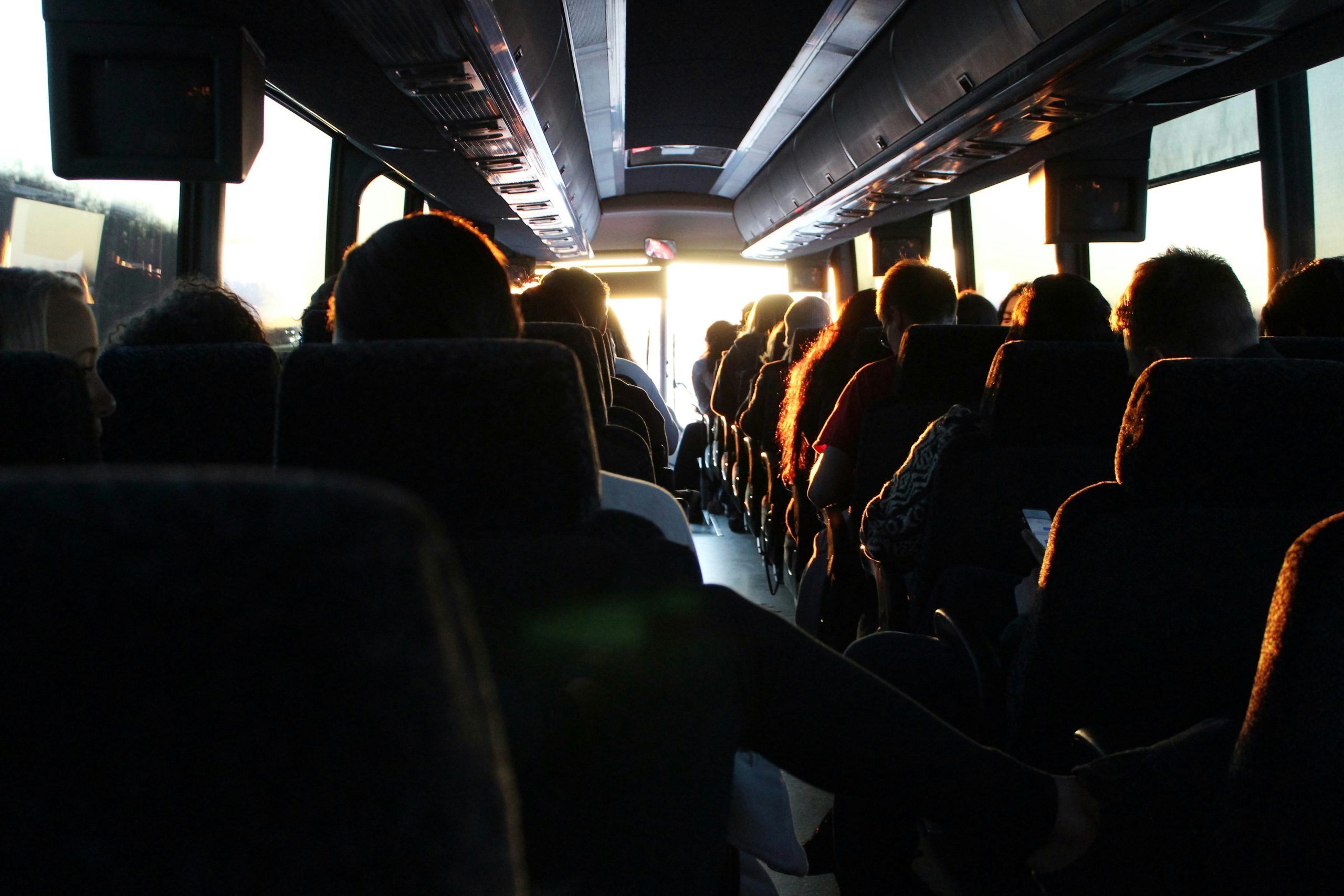 Interior de un transporte colectivo.